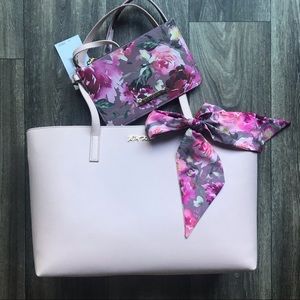 Betsey Johnson pretty in pink tote